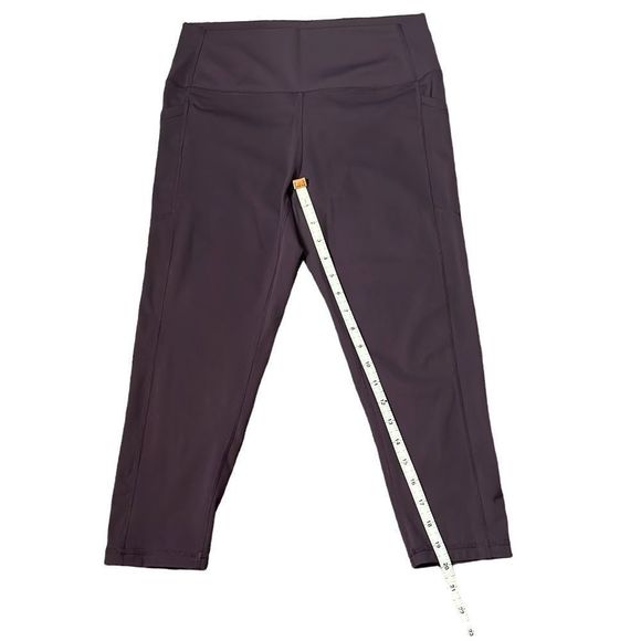 ZYIA Active Brilliant High Rise Pockets Capri Wine - Picture 7 of 9